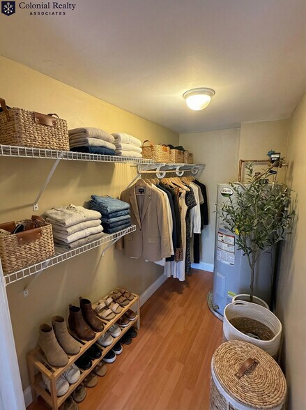 Building Photo - 85 Brainerd Rd