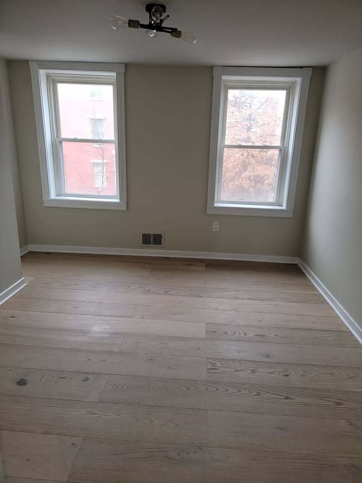 Building Photo - 1041 Hollins St
