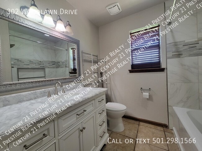 Building Photo - 302 Woodlawn Dr