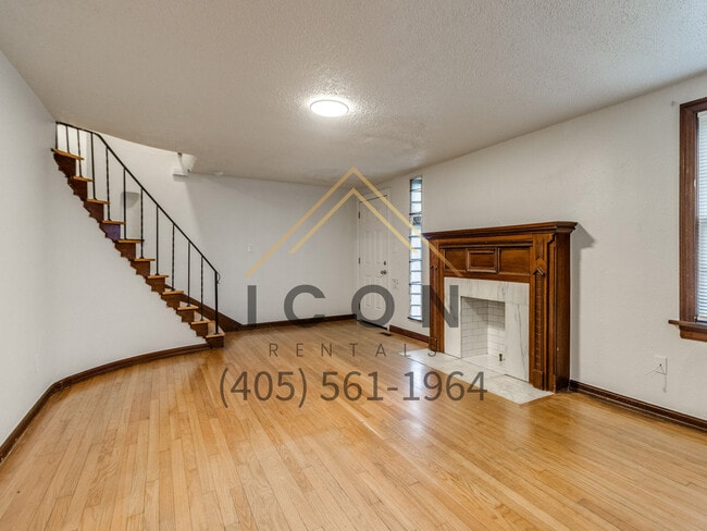 Building Photo - 216 NW 36th St