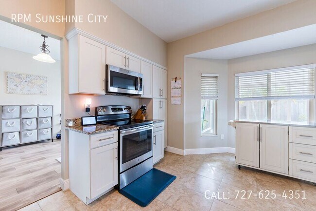 Building Photo - 11216 Clayridge Dr