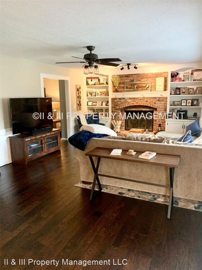 Building Photo - 4 br, 2.5 bath House - 11509 Newton St