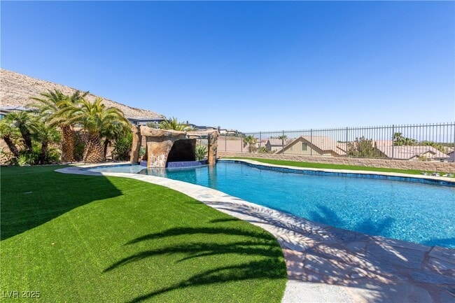 Building Photo - 11338 Villa Bellagio Dr