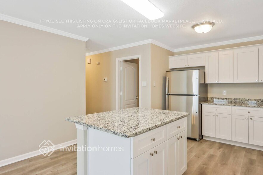 Building Photo - 731 Skywatch Ln