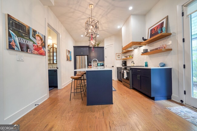 Building Photo - 305 Breakspear Ln