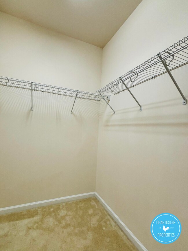 Building Photo - 1437 Salem Creek Dr