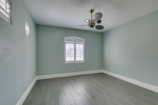 Building Photo - 10002 Long Barrow Ct