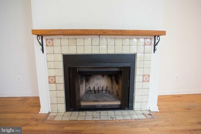 Building Photo - 526 Spruce St