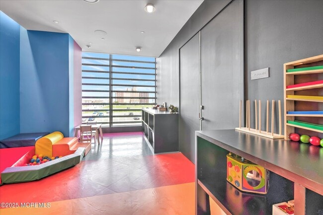 Building Photo - 1101 Ocean Ave N