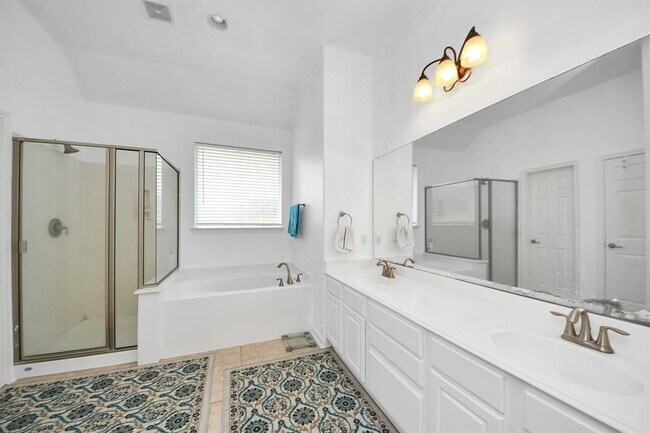Building Photo - 18126 Rustic Brook Ct