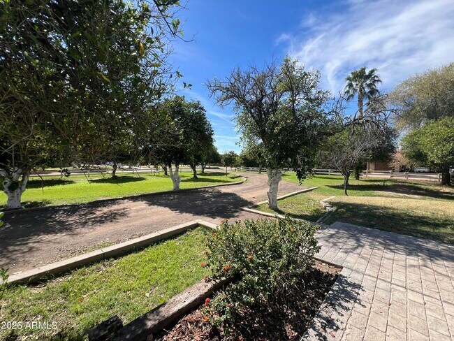 Building Photo - 17218 E Starflower Ct