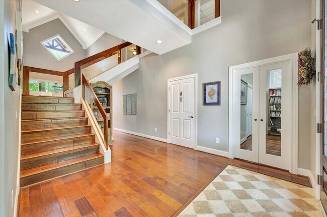 Building Photo - 3806 Canyon Bluff Ct