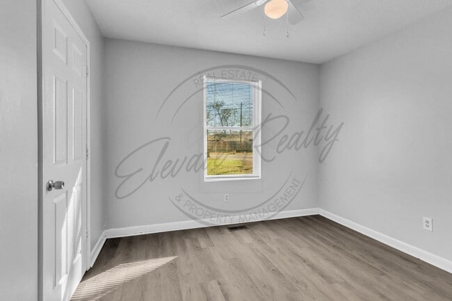 Building Photo - On Special: Two Bedroom Ranch Duplex in North Gallatin!