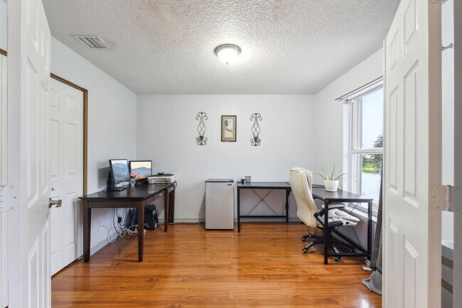 Building Photo - 7349 Oakboro Dr