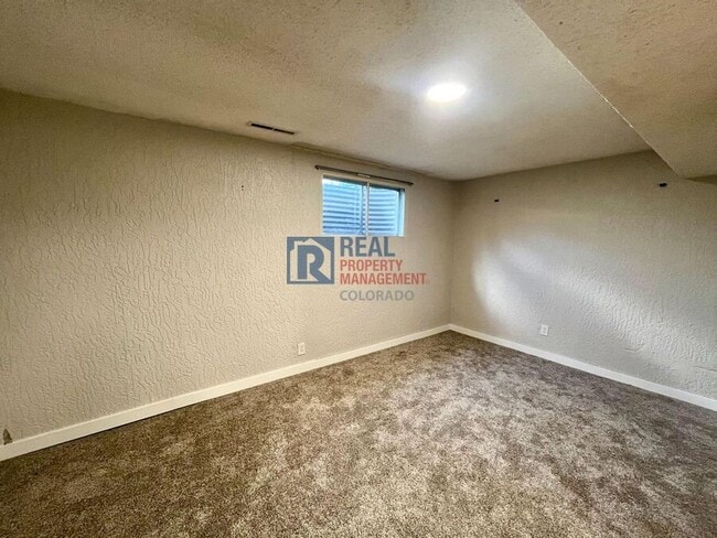Building Photo - 4085 Host Ln