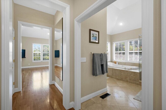 Building Photo - 3441 Torlano Pl