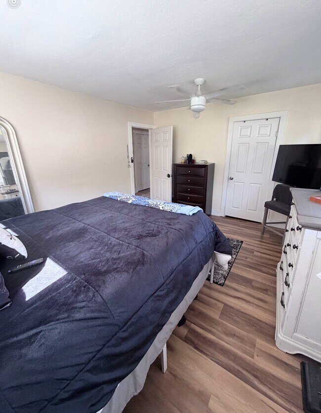 Building Photo - 1244 La Barr Mdws Rd