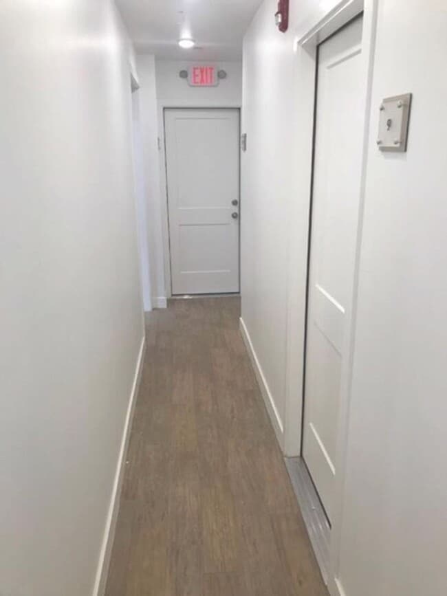 Building Photo - CHELSEA / BOSTON FULLY FURNISHED LUXURY ST...