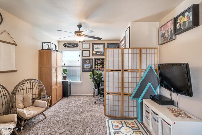 Building Photo - 12581 Blue Heron Dr