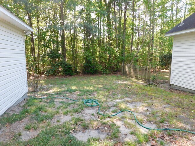 Building Photo - 210 Tobiano Dr