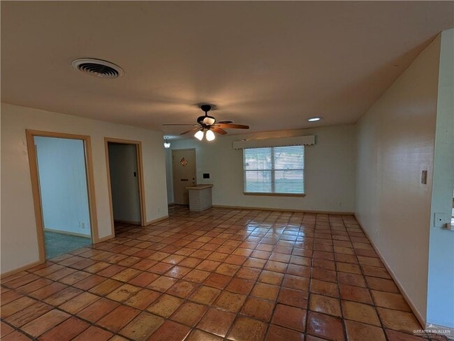 Building Photo - 2110 N 12th St
