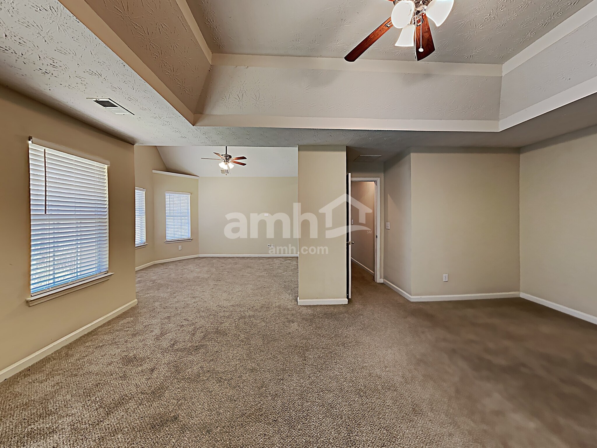 Building Photo - 233 Biltmore Way