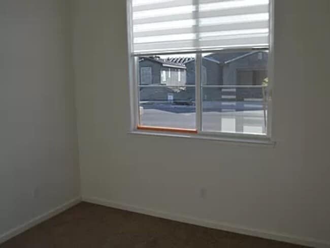 Building Photo - 4450 Lacy Ln