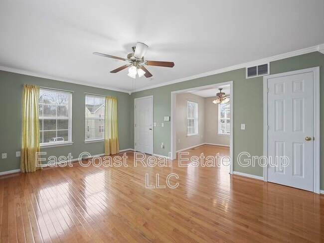 Building Photo - 238 Merrbaugh Dr