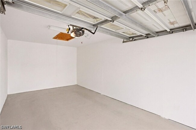 Building Photo - 3431 Pointe Creek Ct