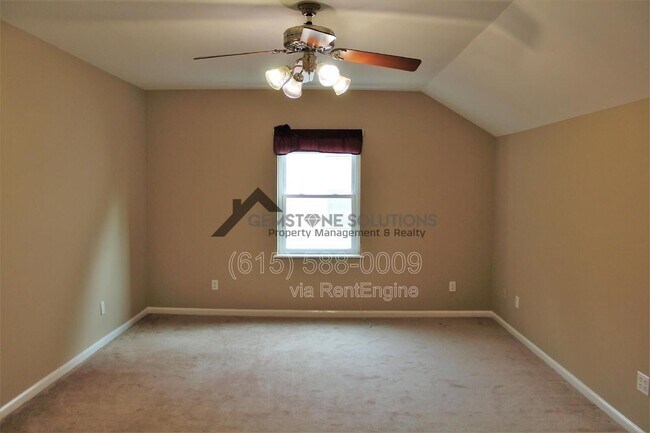 Building Photo - 430 Maplegrove Dr