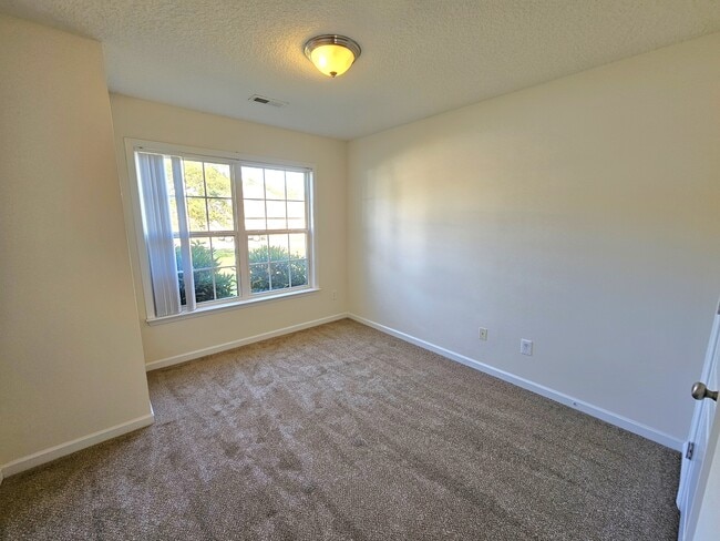 Building Photo - 3 Sago Ct