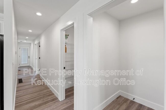 Building Photo - 332 Winding Branch Dr