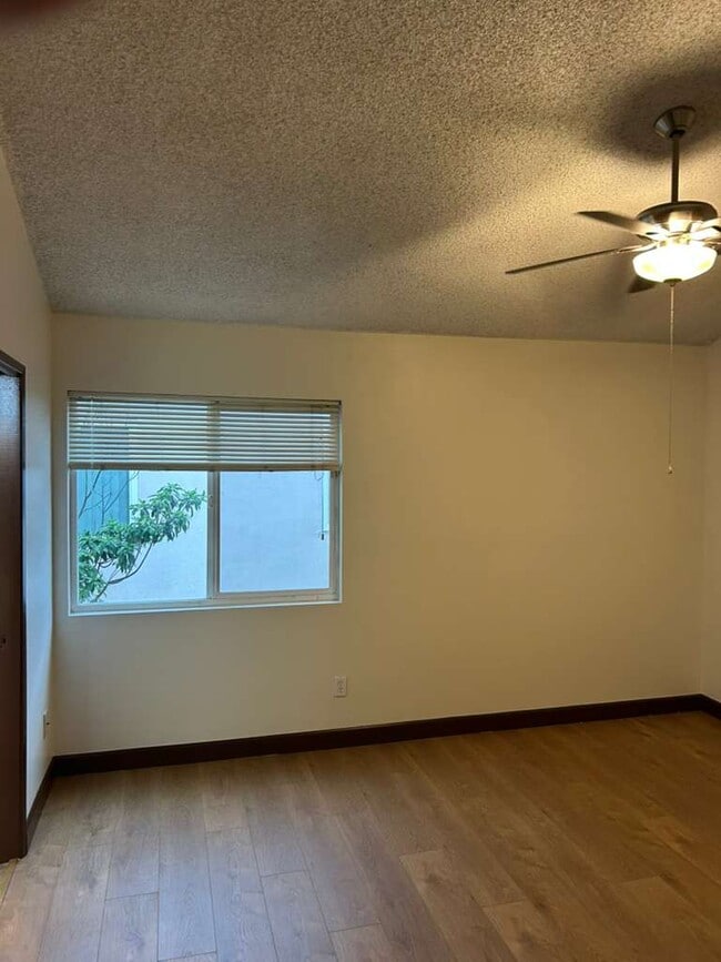 Upstairs Master Bedroom3 - 1328 9th St