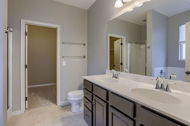 Building Photo - Spacious 4-Bedroom Near Lake Cunningham