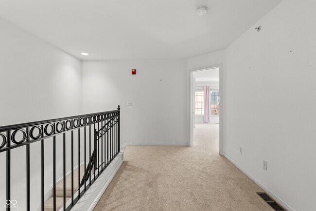 Building Photo - 226 N Cleveland St