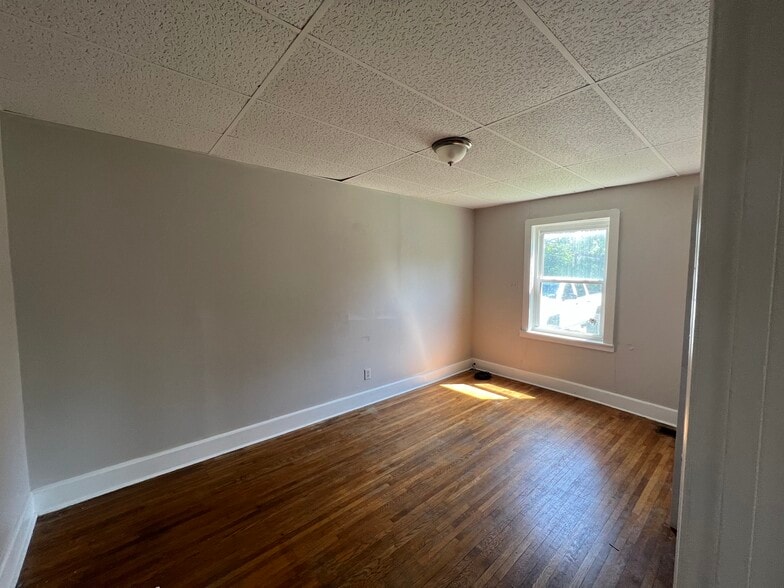 Bedroom - 481 Midgett Farm Rd