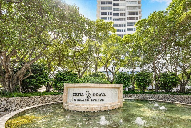 Building Photo - 11 Island Ave