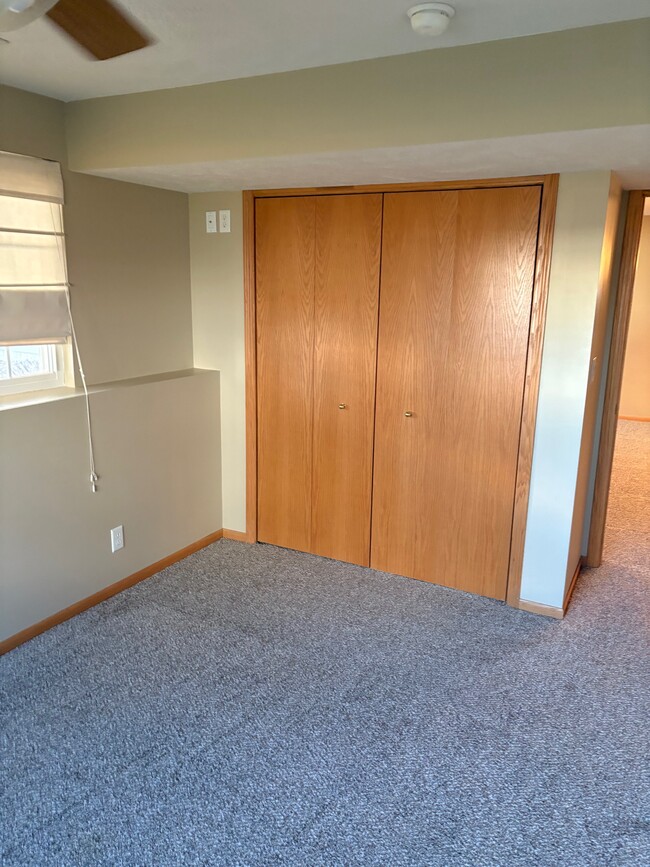 Guest bedroom #2 in lower level - 2804 Porter Ridge Rd