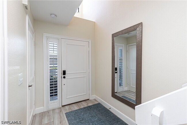 Building Photo - 833 Meadowland Dr