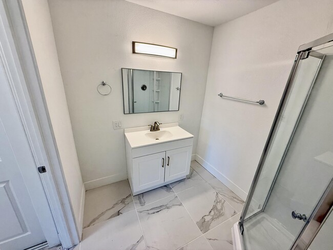 Building Photo - 5045 Garner St