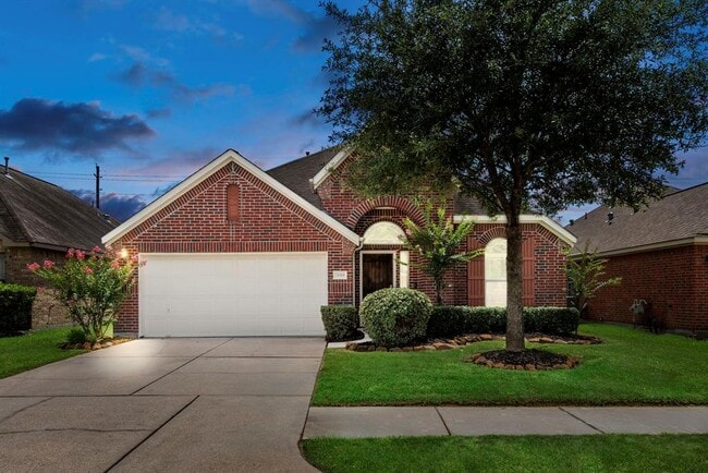 Building Photo - 28519 Lockeridge View Dr