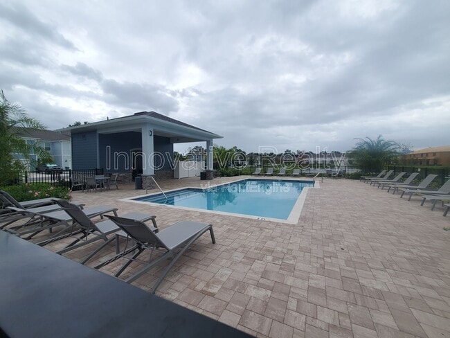 Building Photo - 2887 Clever Ln