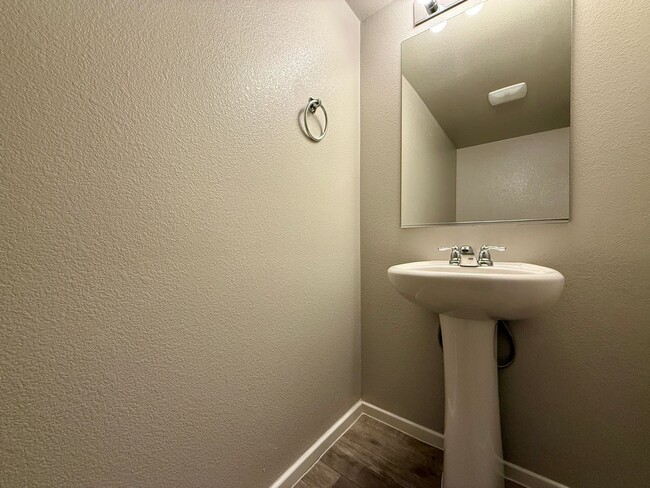 Building Photo - Northwest/ Aliante Area - Newer Townhome 3BD, PRIVATE YARD, ATTACHED GARAGE, ACROSS FROM POOL