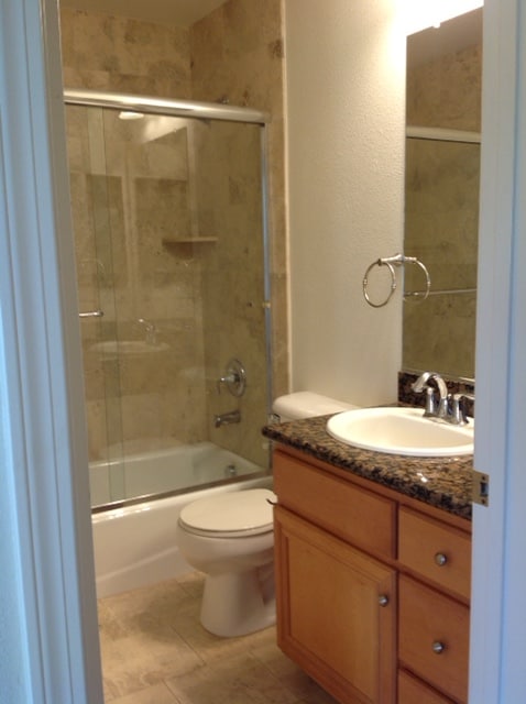 Building Photo - 4023 Bluff View Way
