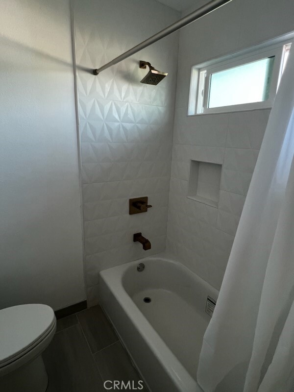 Building Photo - 410 E Plymouth St