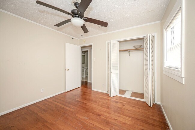Building Photo - 2919 Criswell Ave