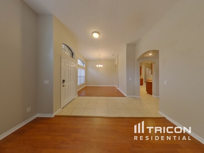 Building Photo - 1512 Clapton Dr