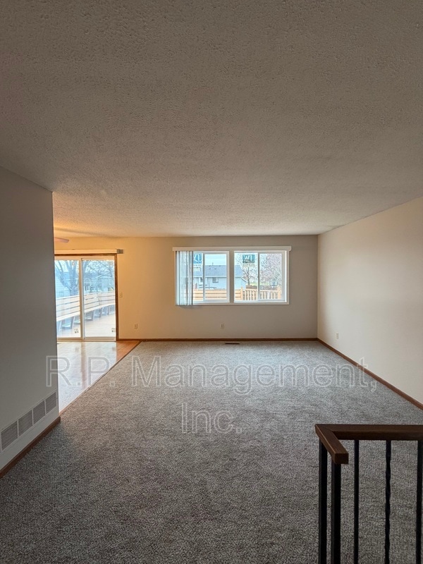 Building Photo - 1733 Lincoln Ave