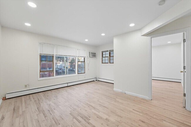 Building Photo - 56 POPLAR St