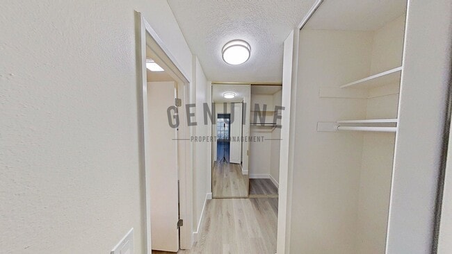 Building Photo - Remodeled 2Bd 2Ba Condo in Newport